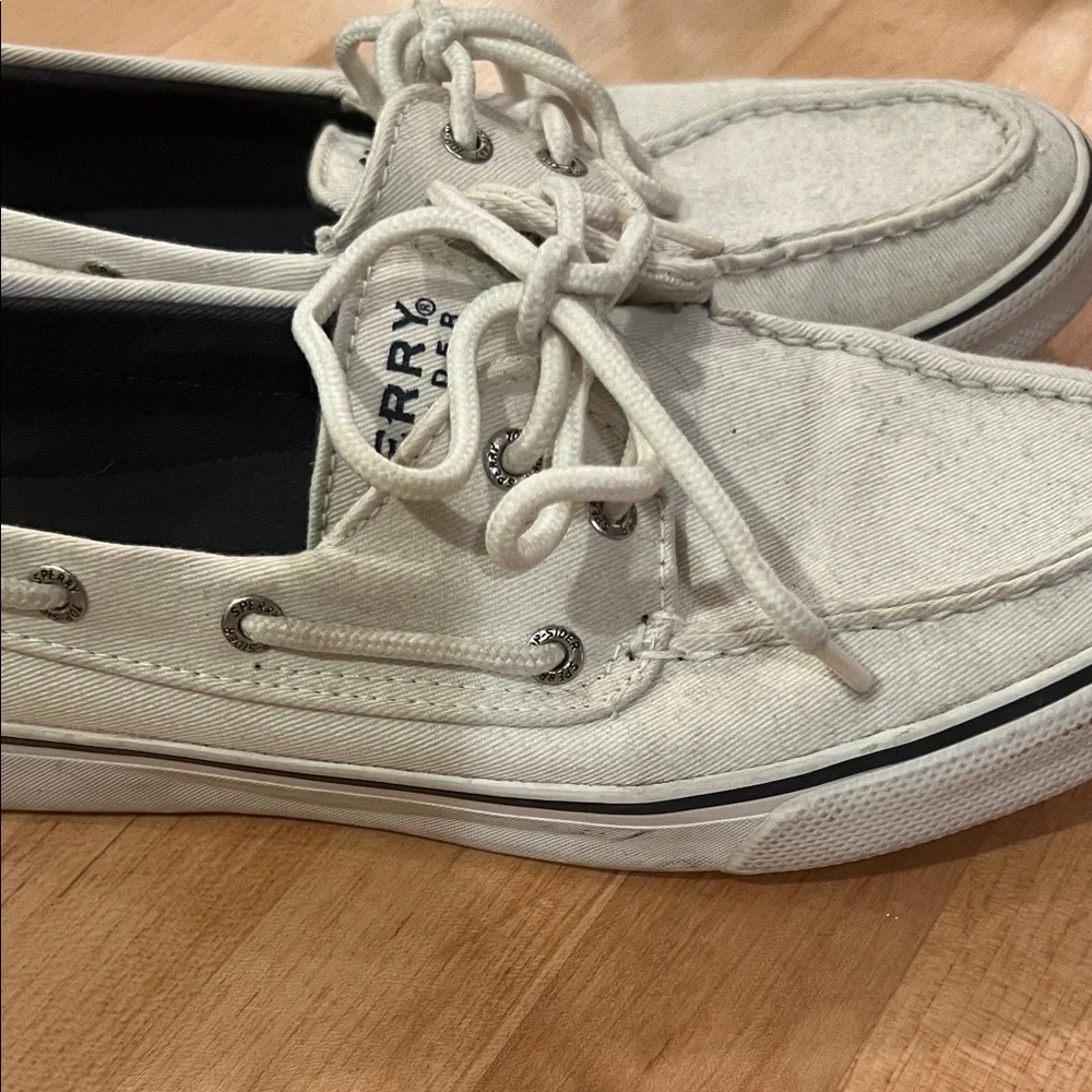 Sperry women’s White Boat Shoes - Picture 7 of 8